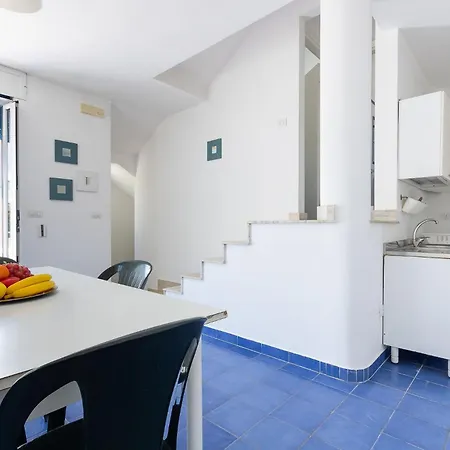4 A Due Passi Dal Mare Casa vacanze Torre Suda